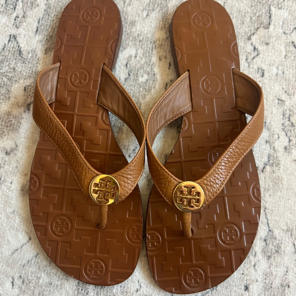 Tory Burch Tan Leather Sandals with Gold Emblem